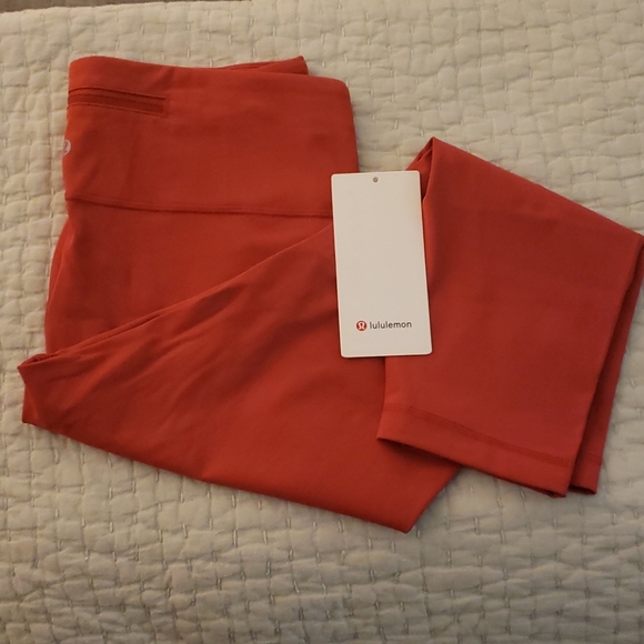 lululemon athletica Pants - NWT Lululemon Speed Wunder Under MR Crop 23"